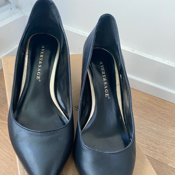 Heels - Picture 3 of 6